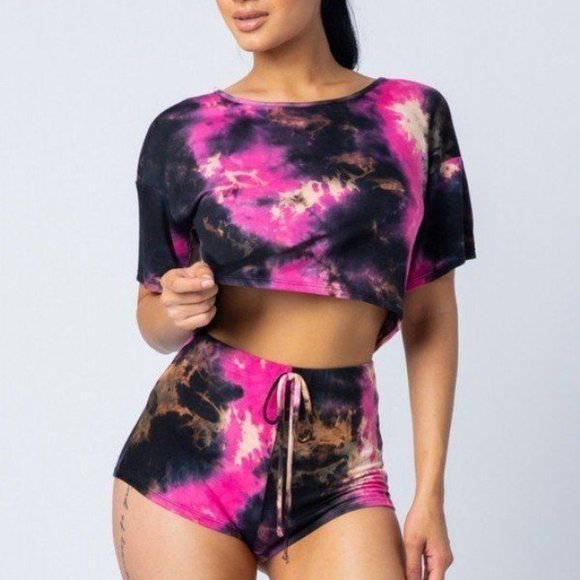 🎀Crop Top And High Waist Shorts Set🎀 - Picture 2 of 6